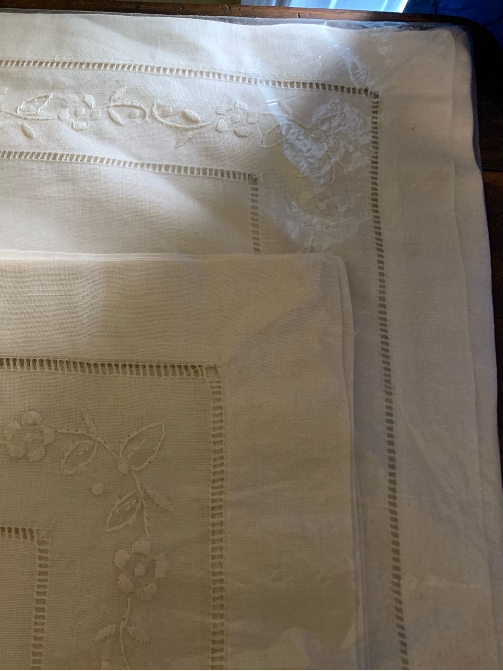 NWT 4 Placemats 4 Napkins Unopened Mr.Tablecloth  St.Thomas LinenLook Microfiber
